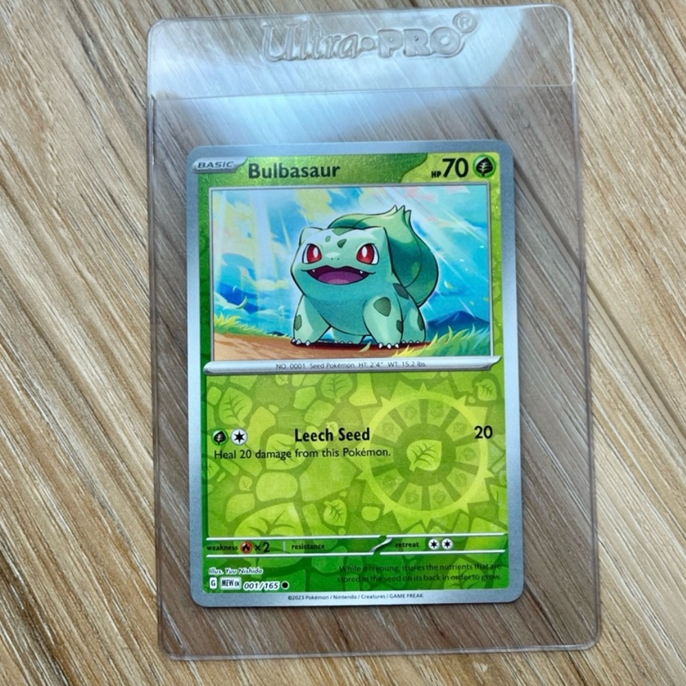 Pokémon 151 BULBASAUR Costco Promo Cosmos Holographic Foil Trading Card